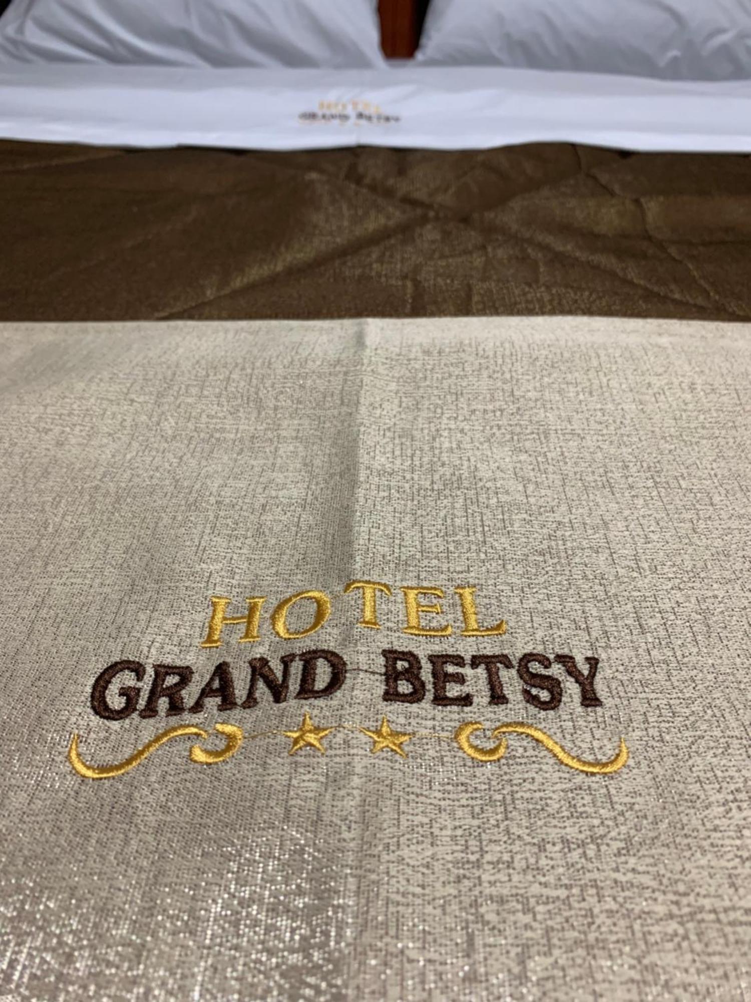 Grand Hotel Betsy Lima Eksteriør bilde